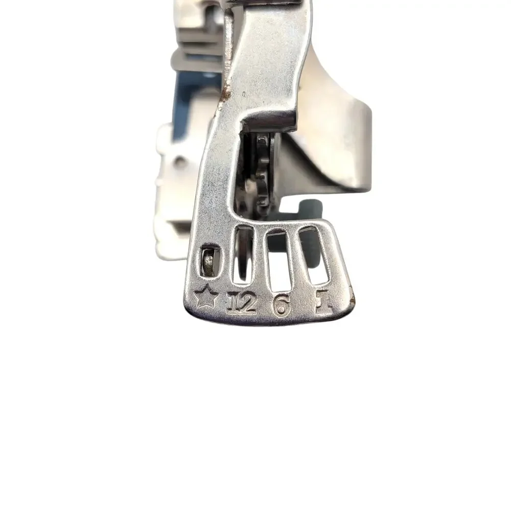 SINGER Vintage Ruffler Sewing Machine Attachment 1 6 12 Stitch Metal Foot Pleat